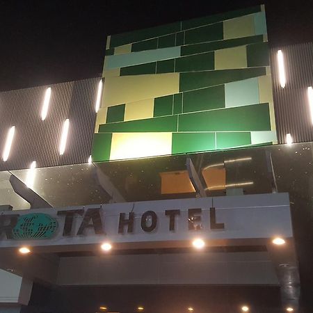 Rota International Hotel Джакарта Номер фото