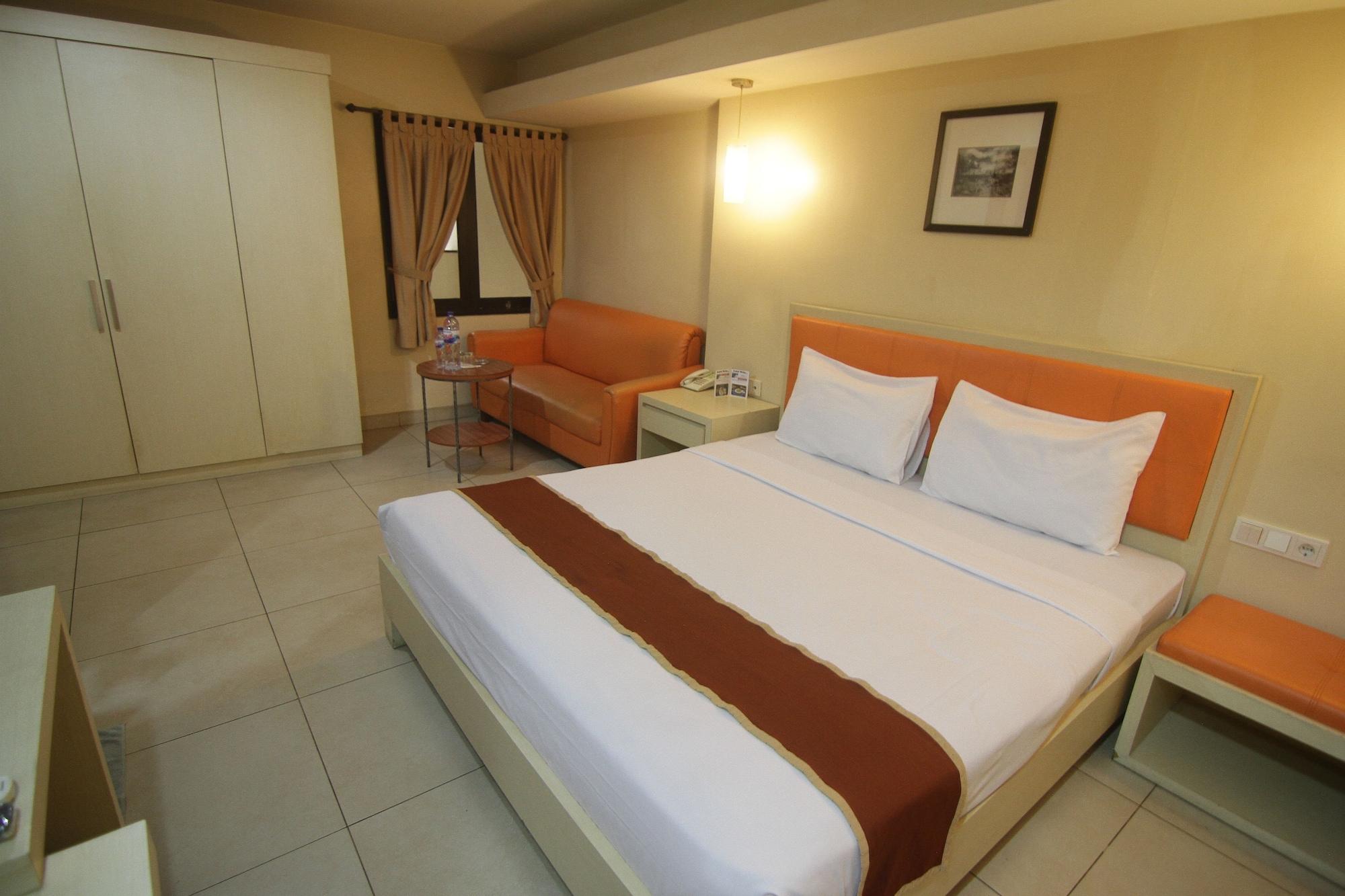 Rota International Hotel Джакарта Экстерьер фото
