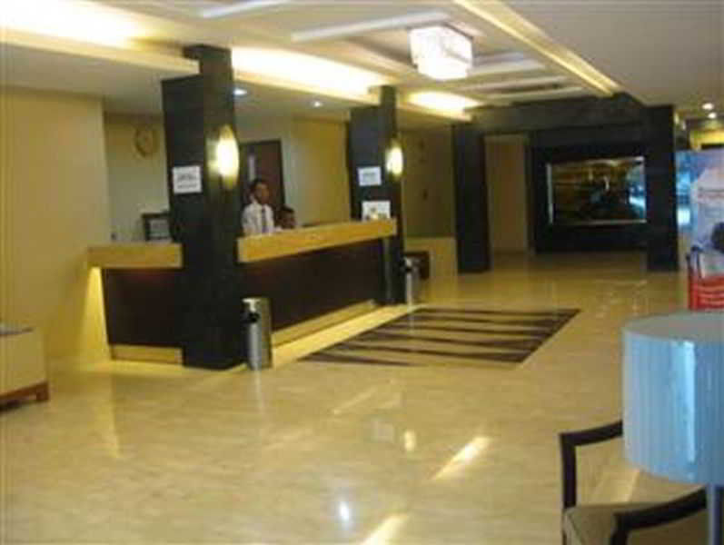 Rota International Hotel Джакарта Экстерьер фото